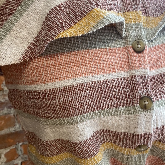 Madewell Texture and Thread Ruffle Crop Top - Picture 2 of 6